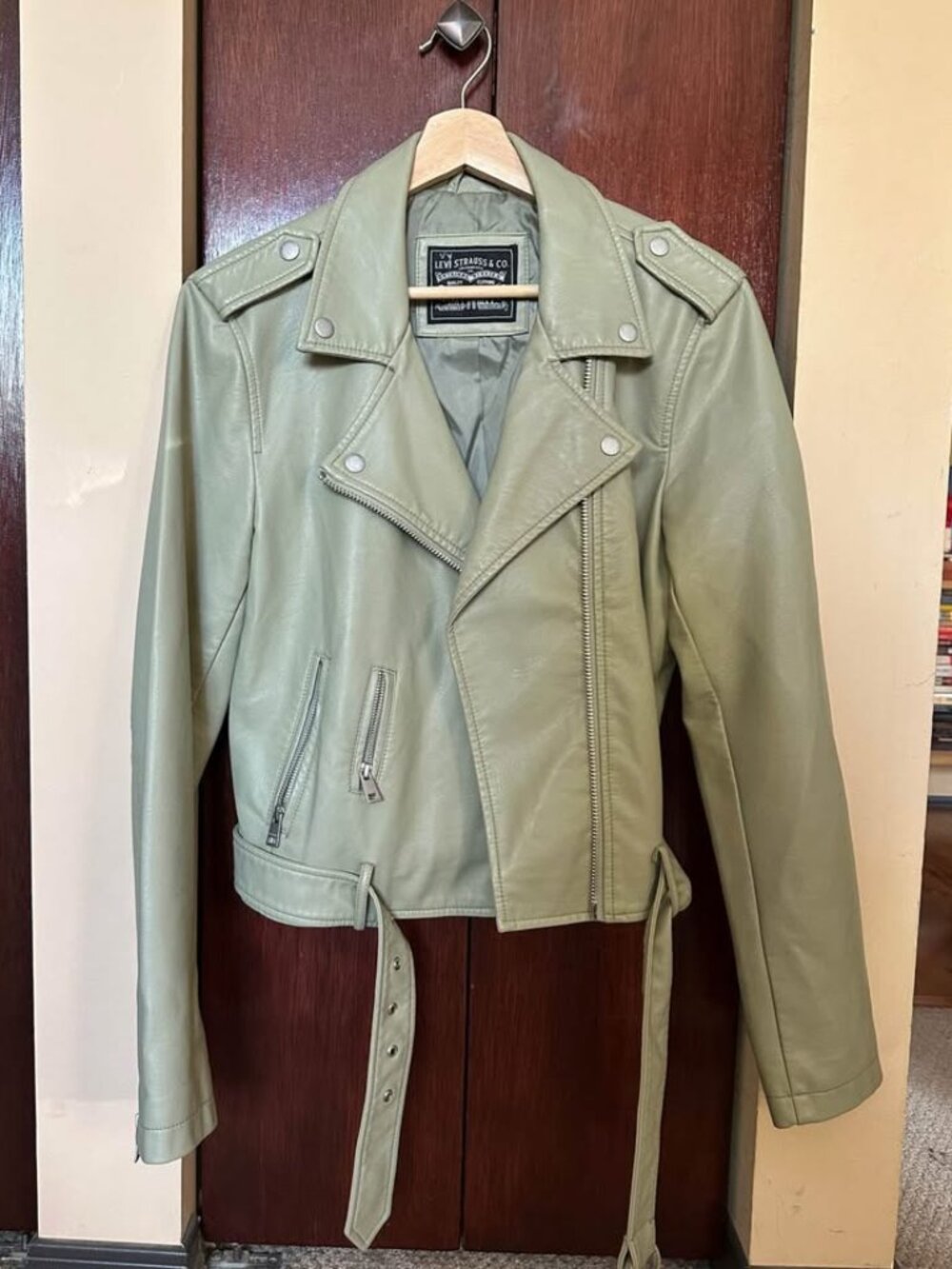 Levis Women’s Faux Leather Jacket M
